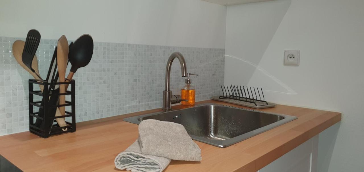 Santocha : Appartement En Plein Coeur De Ville ! 카르카손 외부 사진