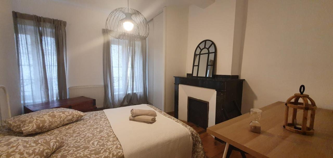 Santocha : Appartement En Plein Coeur De Ville ! 카르카손 외부 사진